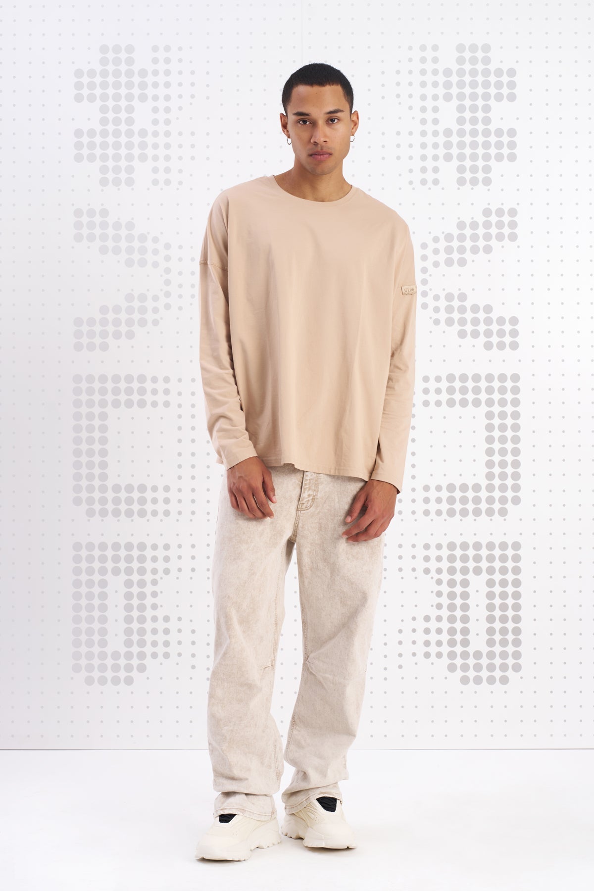 Beige L S T-shirt Mask