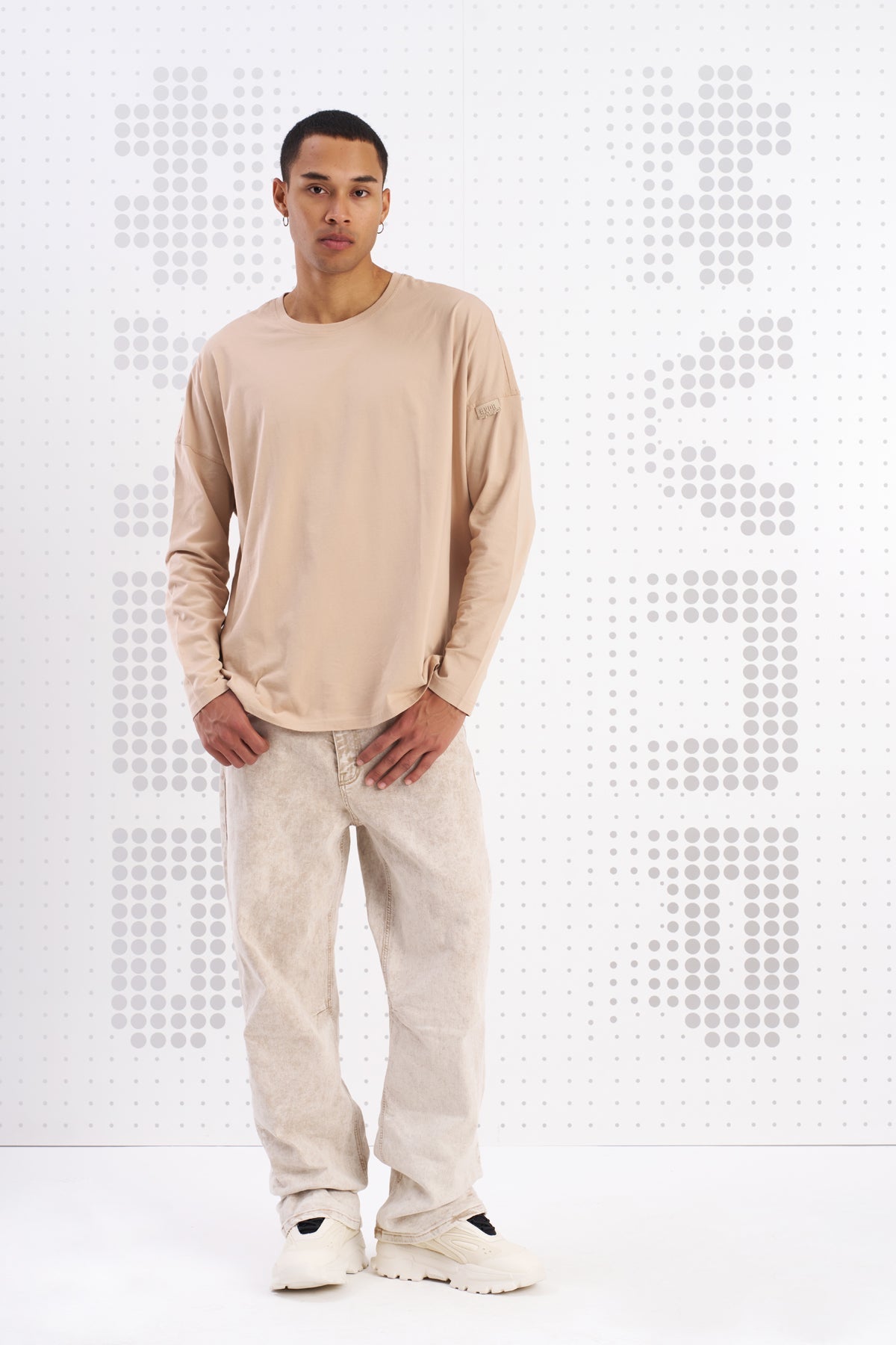 Beige L S T-shirt Mask