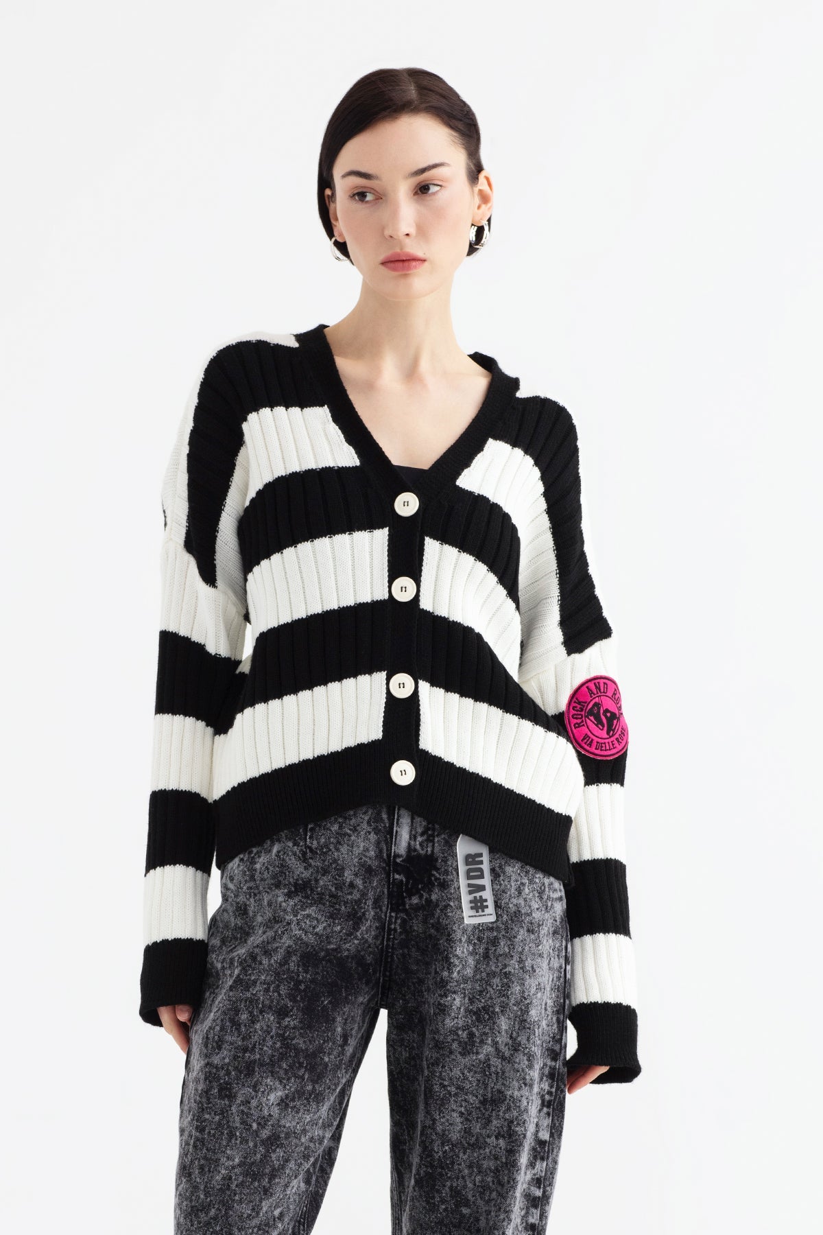 Nero Off White Cardigan 12104